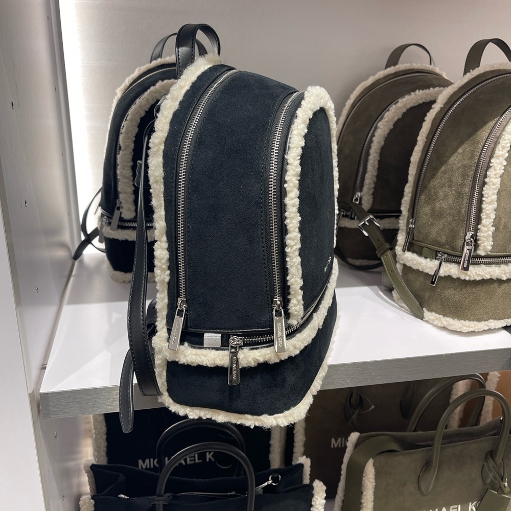 MICHAEL KORS Rhea Medium Suede and Faux Shearling Backpack
Black 
NWT - Picture 3 of 16